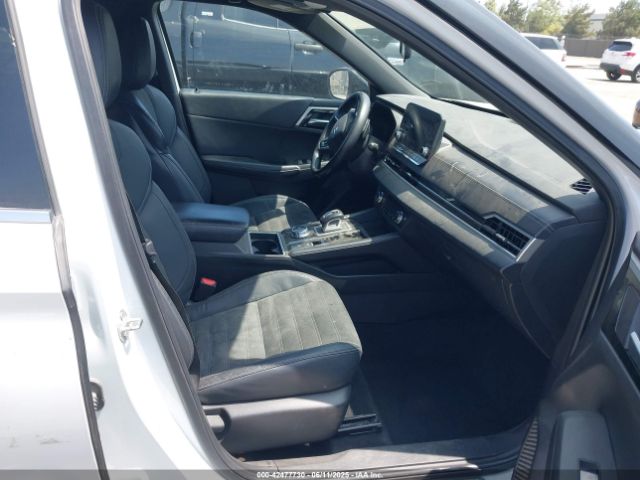 2023 MITSUBISHI OUTLANDER JA4J3UA88PZ012274 Photo 4