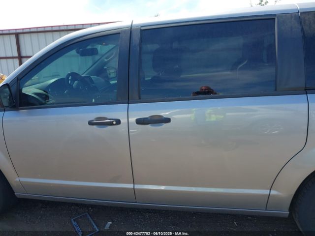 2C4RDGBG3KR745476 Dodge Grand Caravan Se