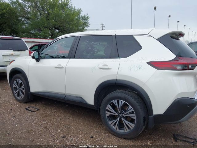 JN8BT3BA0PW414964 Nissan Rogue Sv Fwd
