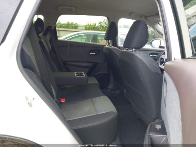 JN8BT3BA0PW414964 Nissan Rogue Sv Fwd