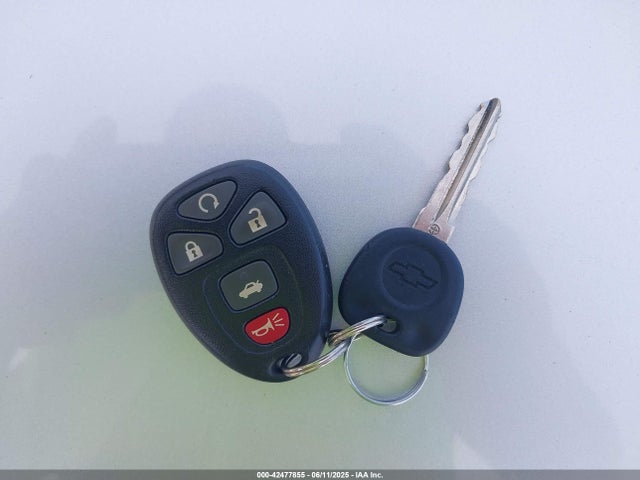 2G1WB5E38F1162243 Chevrolet lfx