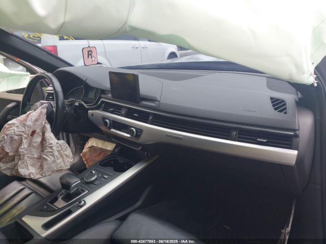 2019 AUDI A4 WAUDNAF46KN011574 Photo 4