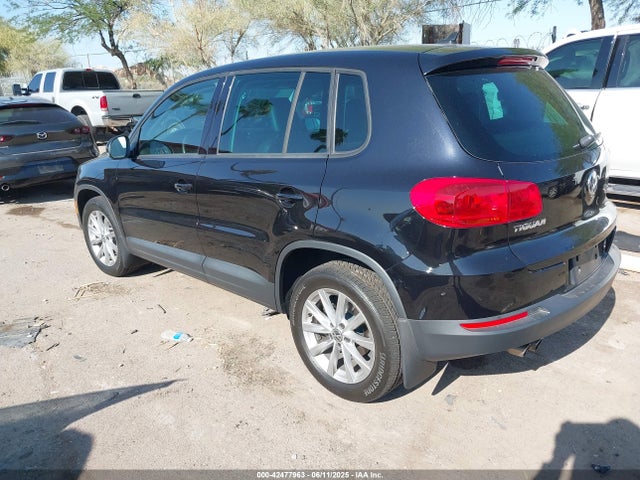 WVGBV3AX6EW535339 Volkswagen 2014