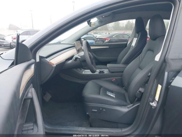 2023 TESLA MODEL Y 7SAYGDEE7PA058919 Photo 4