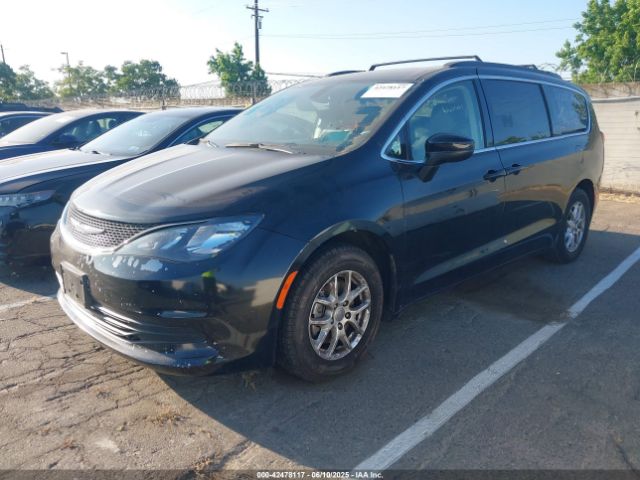 2020 CHRYSLER VOYAGER 2C4RC1DG2LR195864 Photo 1