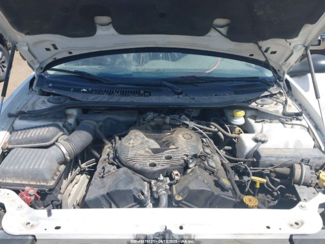 2004 CHRYSLER CONCORDE 2C3HD46R44H695934 Photo 9