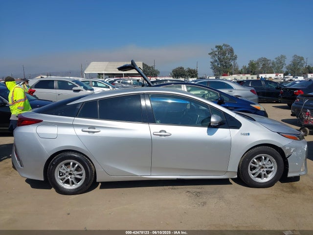 JTDKARFP6H3021962 Toyota Prius Prime Premium