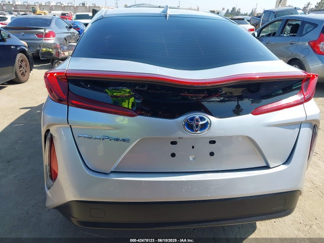 JTDKARFP6H3021962 Toyota Prius Prime Premium