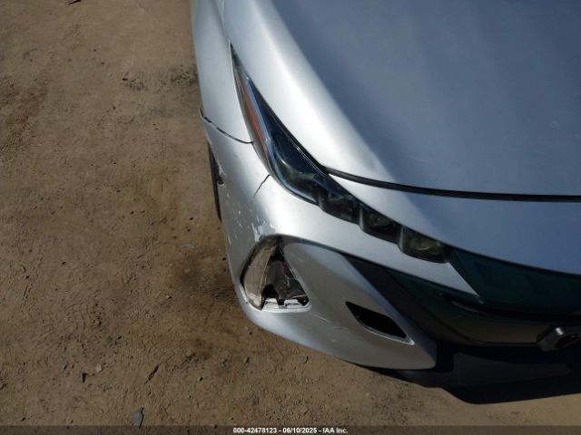 2017 TOYOTA PRIUS PRIME JTDKARFP6H3021962 Photo 5