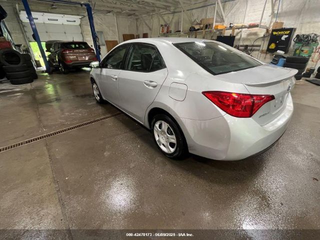 5YFBURHE7JP780538 Toyota COROLLA SE