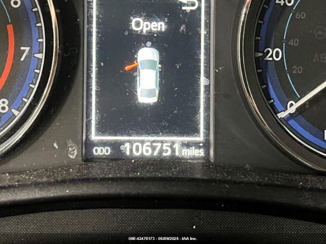 5YFBURHE7JP780538 Toyota COROLLA SE