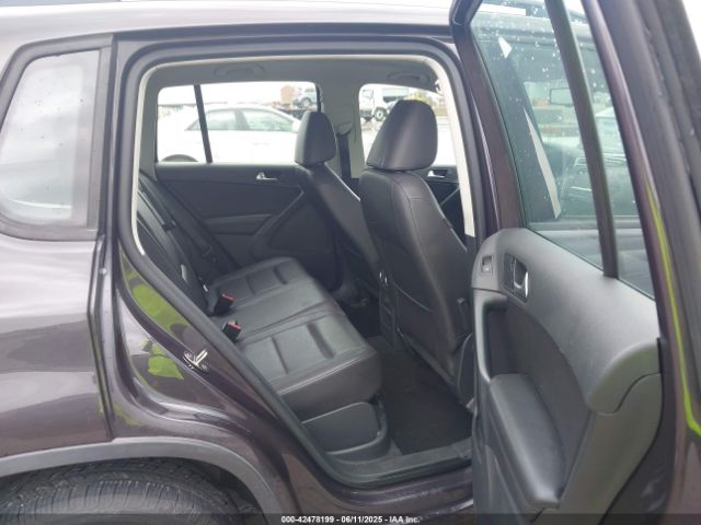 2016 VOLKSWAGEN TIGUAN WVGAV7AX4GW580074 Photo 7