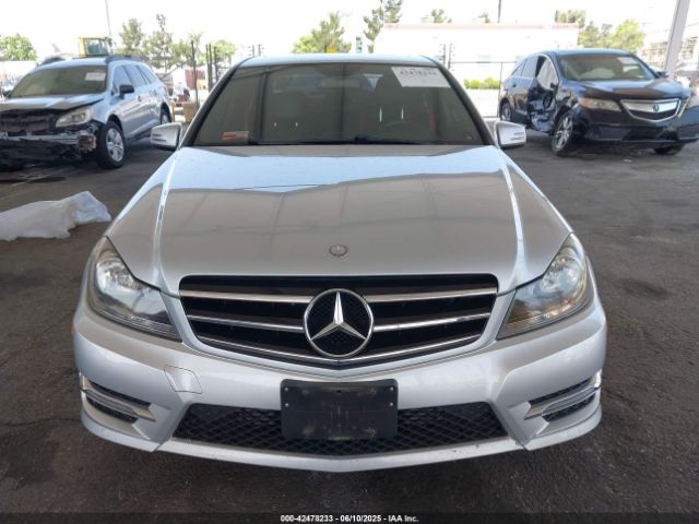 WDDGF4HB5ER319638 Mercedes-Benz 2014