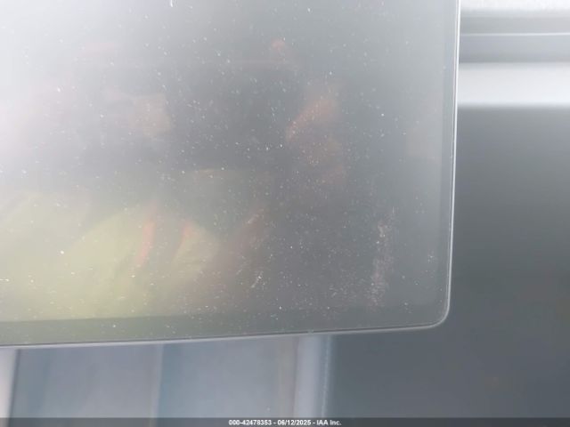 5YJ3E1EB2SF899446 Tesla 2025
