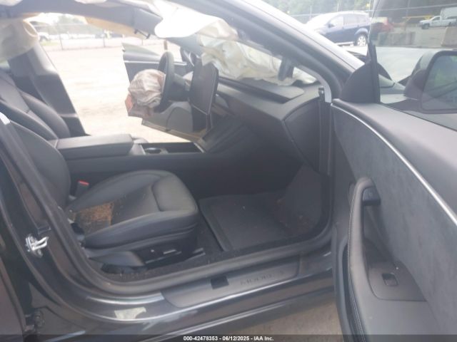 5YJ3E1EB2SF899446 Tesla 2025