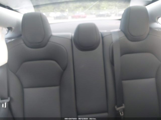 5YJ3E1EB2SF899446 Tesla 2025
