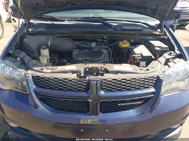 2C4RDGEG9GR196787 Dodge Grand Caravan