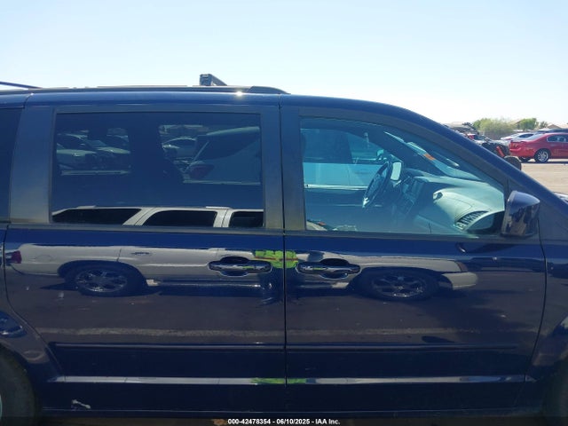 2C4RDGEG9GR196787 Dodge Grand Caravan