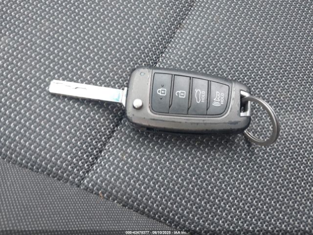 3KPC24A31KE080586 Hyundai ACCENT SE