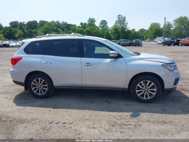 5N1DR2MM4JC670095 Nissan Pathfinder Sv