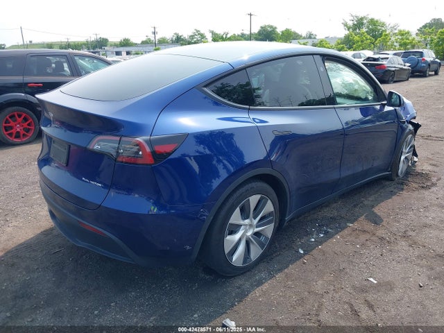 2023 TESLA MODEL Y 7SAYGDEE0PF798850 Photo 3