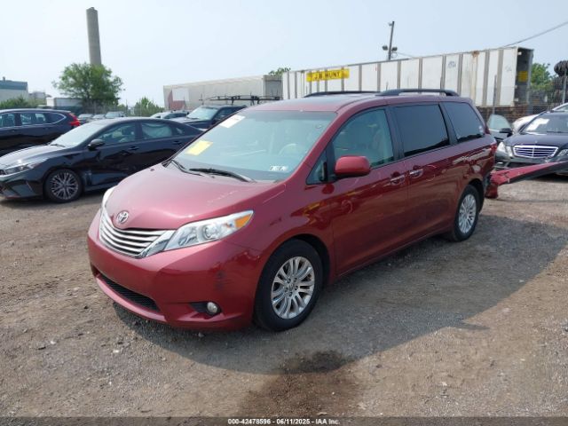 2017 TOYOTA SIENNA 5TDYZ3DC1HS897384 Photo 1
