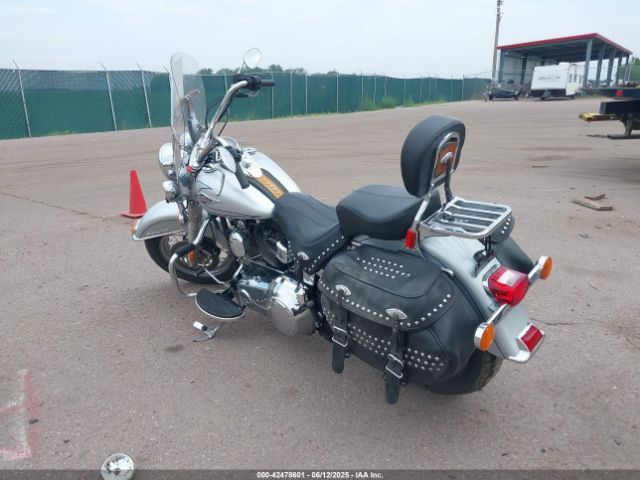 2010 HARLEY-DAVIDSON FLSTC 1HD1BW518AB013361 Photo 2