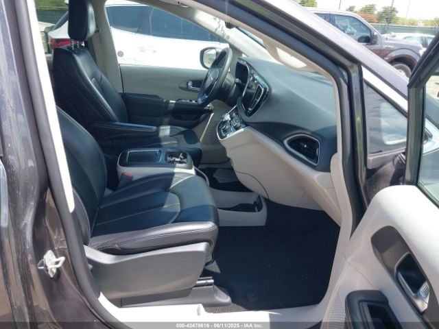2023 CHRYSLER PACIFICA 2C4RC1BG1PR612691 Photo 4