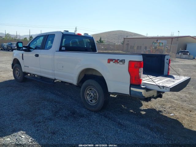 1FT7X2BT2LEE26440 Ford F-250 Xl