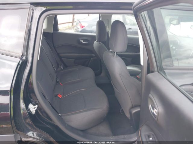 2019 JEEP COMPASS 3C4NJCAB0KT624004 Photo 7