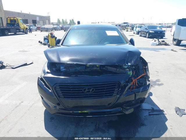 Hyundai Sonata 2017 KMHE14L28HA076767 Image 13