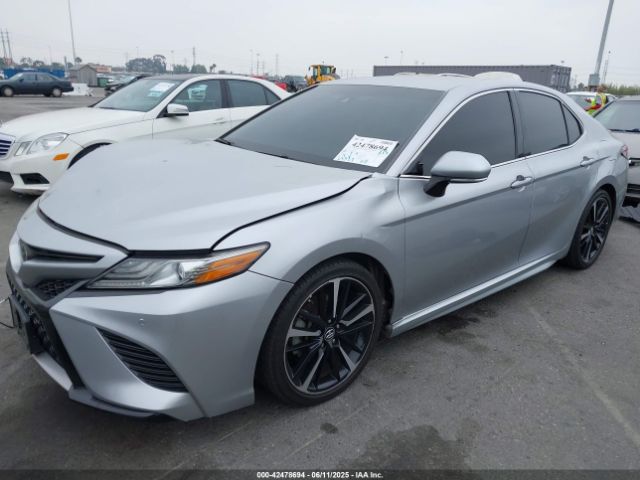 2018 TOYOTA CAMRY 4T1B61HKXJU054561 Photo 1