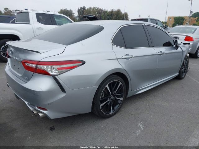2018 TOYOTA CAMRY 4T1B61HKXJU054561 Photo 3