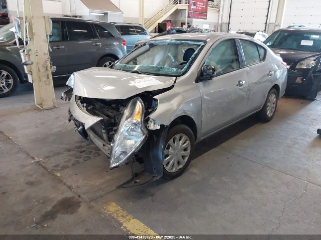 2019 NISSAN VERSA 3N1CN7AP5KL800661 Photo 1