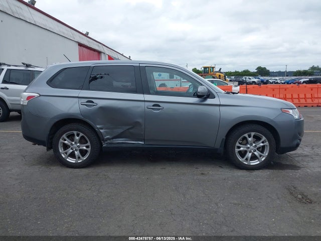 Mitsubishi mivec 2014 JA4AZ3A30EZ016698 Image 13