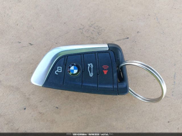 5YMTS0C09L9B00627 BMW 2020