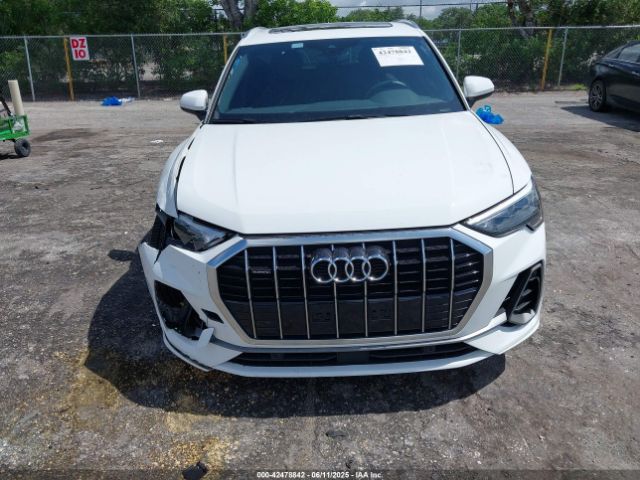 WA1DECF38L1030491 Audi Q3