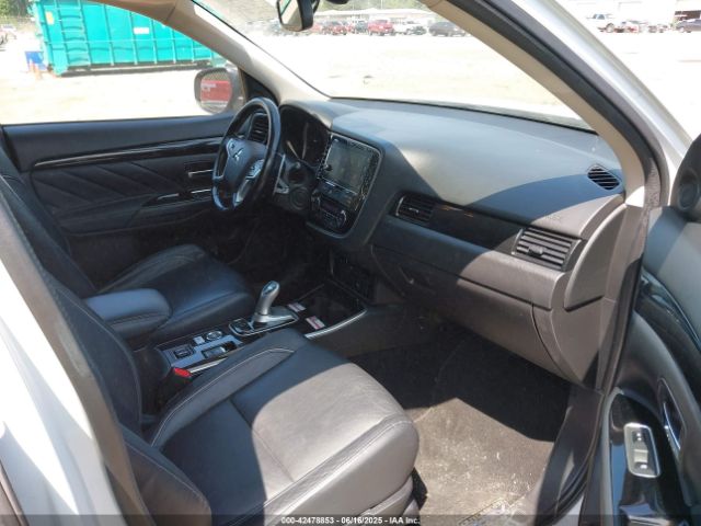 2018 MITSUBISHI OUTLANDER PHEV JA4J24A57JZ050272 Photo 4