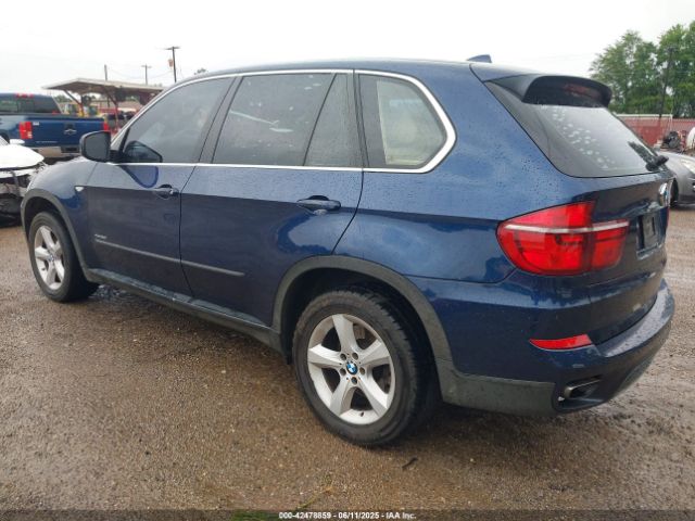 2011 BMW X5 5UXZV8C57BL417856 Photo 2