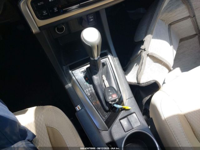 5YFBURHE4HP675062 Toyota COROLLA LE