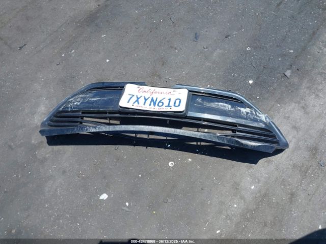 5YFBURHE4HP675062 Toyota COROLLA LE