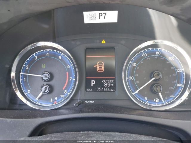 5YFBURHE4HP675062 Toyota COROLLA LE