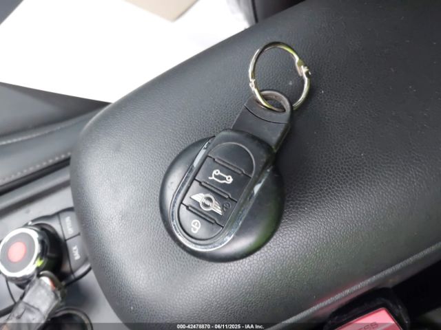 2016 MINI CLUBMAN WMWLN5C55G2E30303 Photo 10