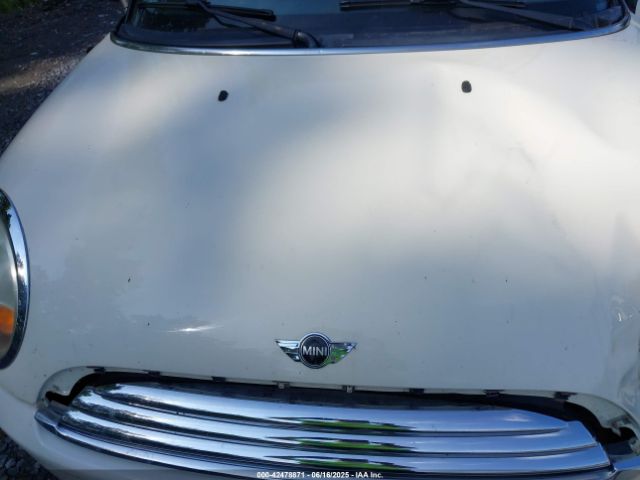 2009 MINI COOPER CLUBMAN WMWML33539TP98004 Photo 9