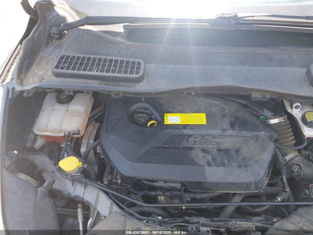 1FMCU0GX5FUA73978 Ford ESCAPE SE