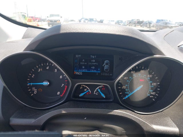 1FMCU0GX5FUA73978 Ford ESCAPE SE