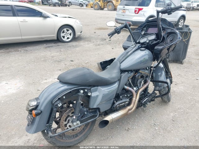 2022 HARLEY-DAVIDSON FLTRXST 1HD1ACL18NB602937 Photo 3