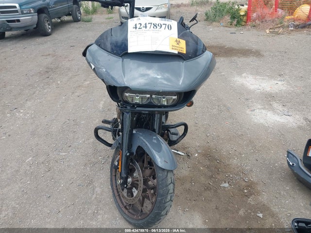 2022 HARLEY-DAVIDSON FLTRXST 1HD1ACL18NB602937 Photo 4