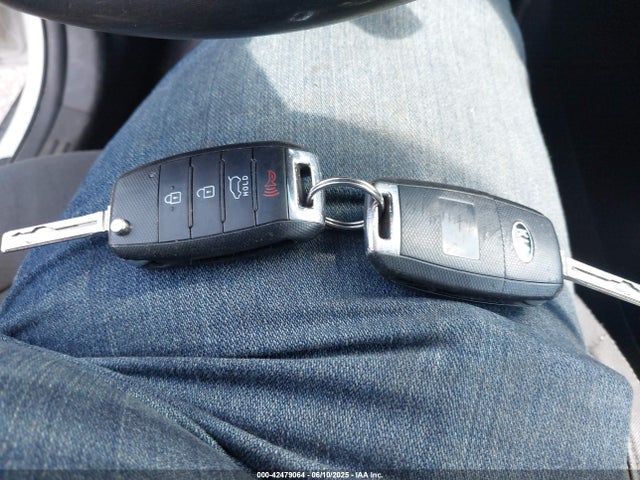 KNDJN2A20E7030695 KIA Soul