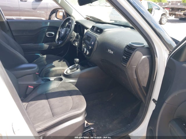 KNDJN2A20E7030695 KIA Soul
